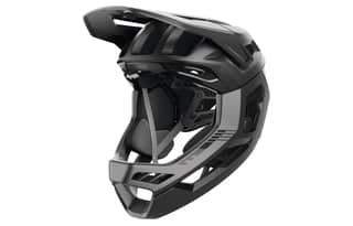 valvet black