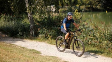 Ebike-24 E-Mountainbikes unter 2500 Euro